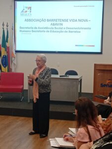 Foto do encontro no Senac Barretos, com representantes dos órgãos e instituições participantes.